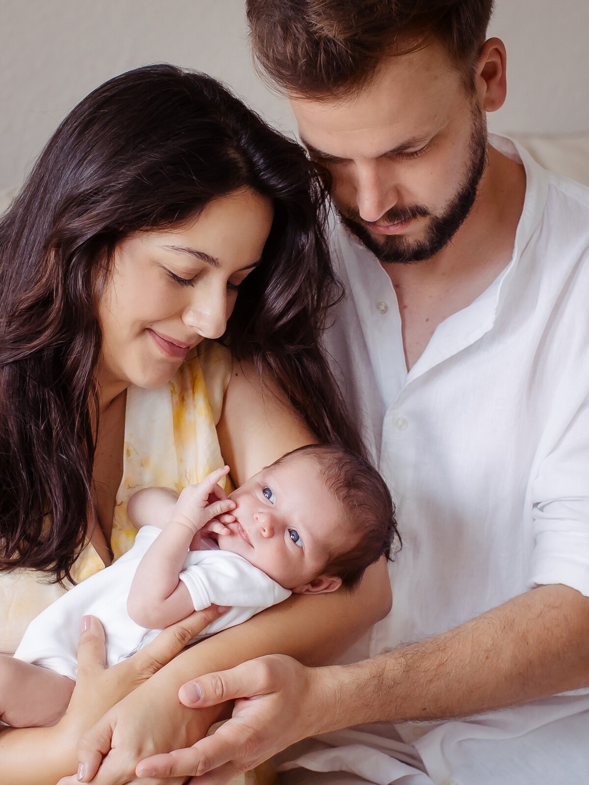 Newborn Homestory mit Hund – Bild 1